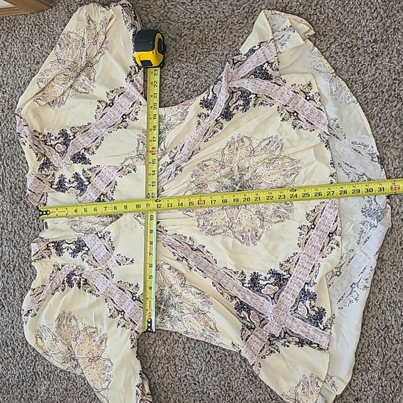 Free People Cream and Purple Puff Sleeve Ruffled Blouse - Picture 4 of 6